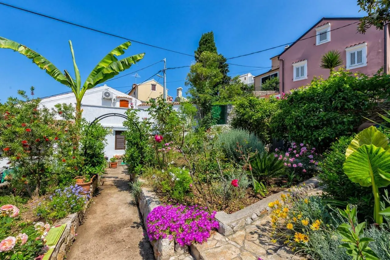 Apartments Nautica, Mali Lošinj Pensiune